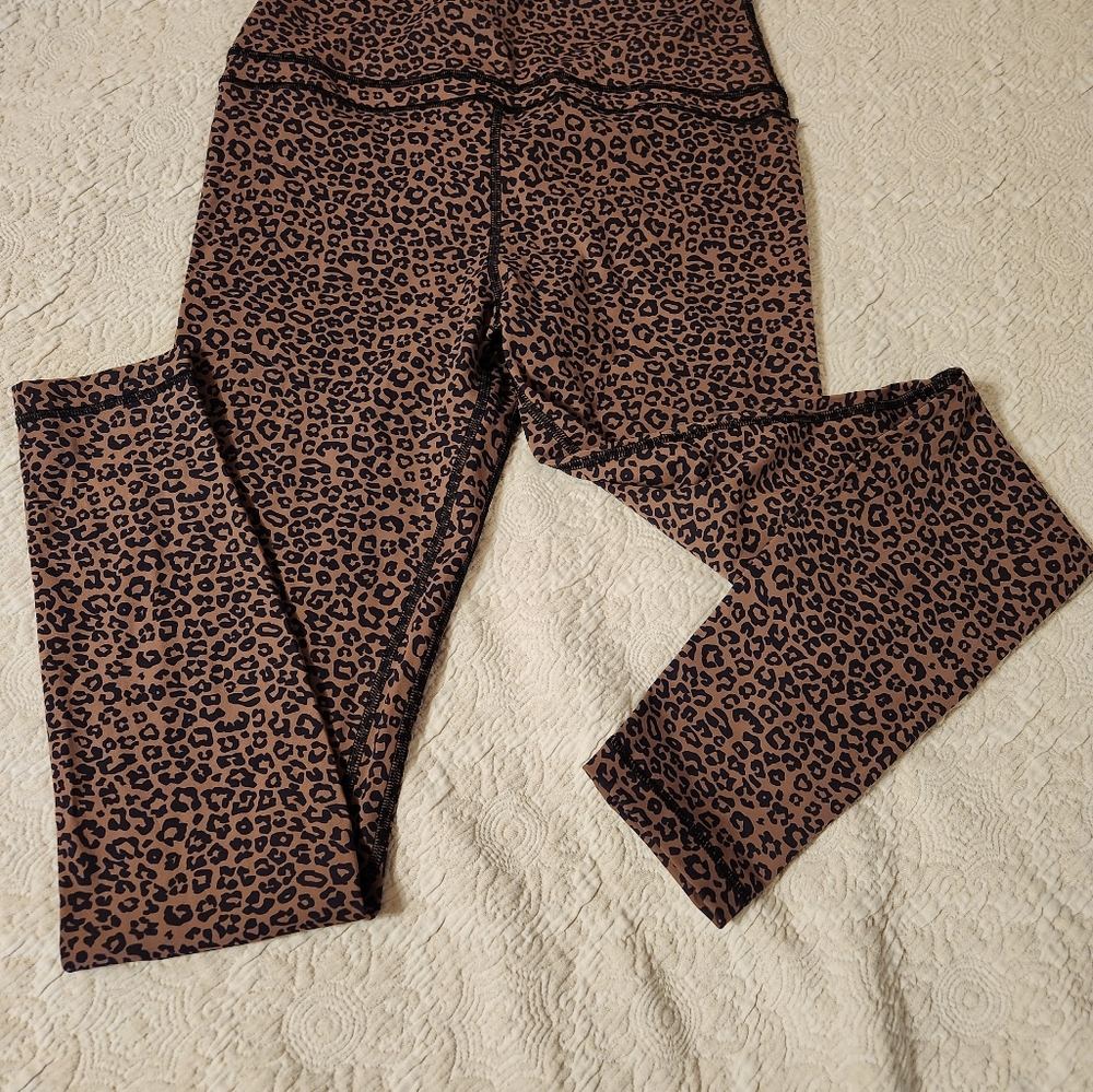 CRZ YOGA Brown Leopard Print Leggings